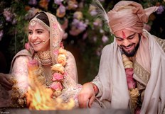 Virat and Anushka tie the knot. See the pictures..
