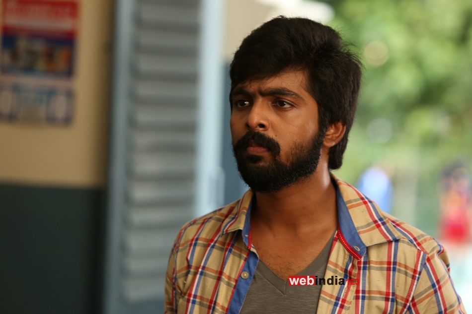 Kadavul Irukaan Kumaru Tamil Movie Trailer | Review | Stills