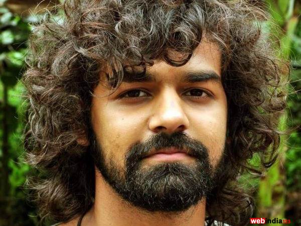 Mohanlals Odiyan And Pranav Mohanlal Project To Go On Floors Together   Filmibeat