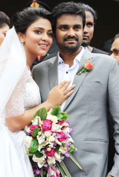 Actress Amala Paul engaged to director Vijay Photos