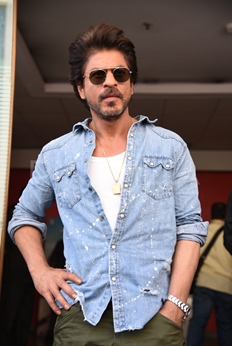 Shah Rukh Khan's Raees Trailer launch pictures