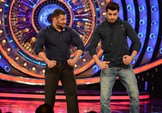 Manish Paul Promotes Tere Bin Laden : Dead or Alive on the sets of Bigg Boss 9 with host Salman