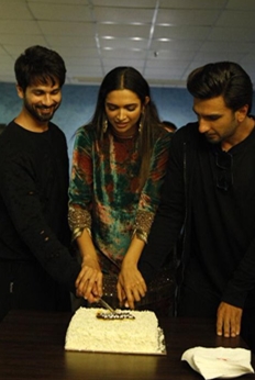 Padmaavat Team Celebrates the Film’s Entry to Rs 100 Cr Club