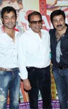 Dharmendra with his sons Sunny Deol and Bobby Deol 